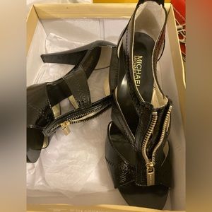Heels MK